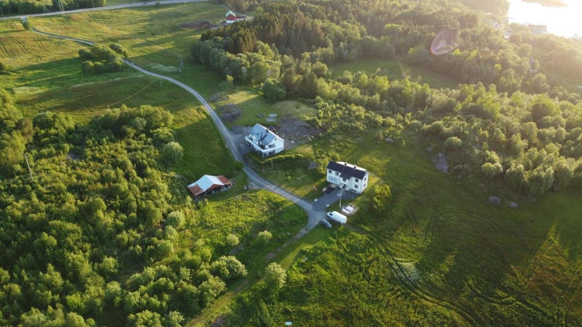Leite Gård near Atlantic Road in Hustadvika - Housity