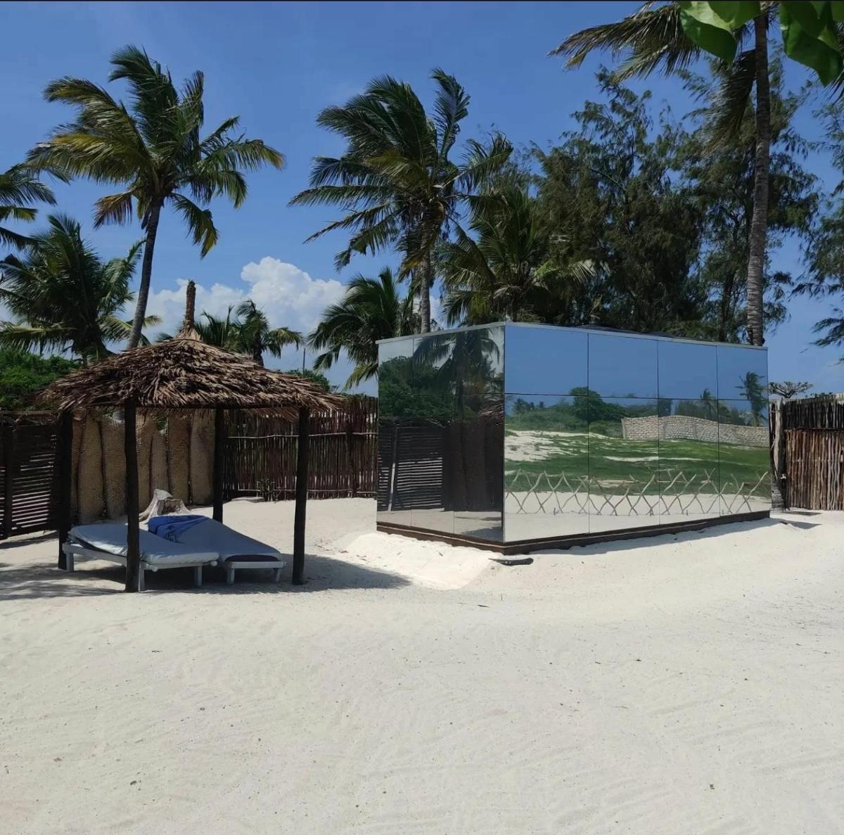 Suitetrails - Mirror House Watamu