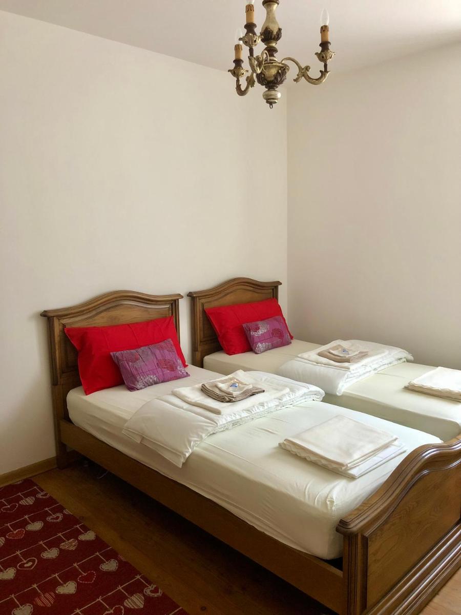 Ferrari Casa Vacanze - Housity