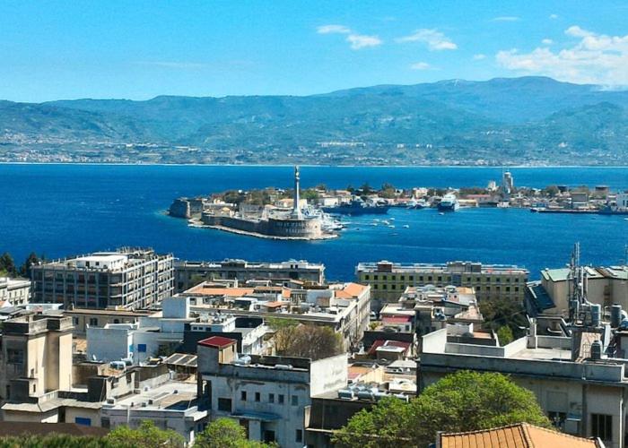 Messina Sicily - Apartment in the Ancient Village - Housity