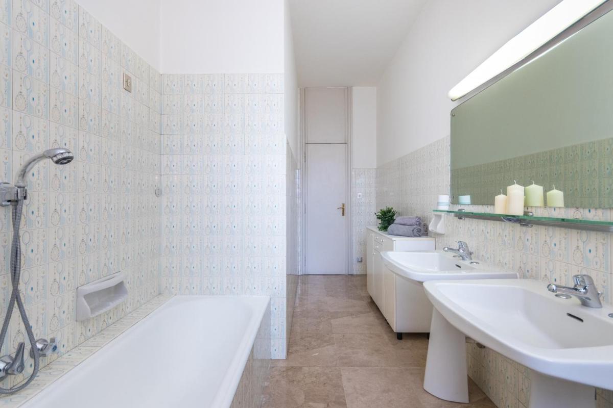 Crocetta Family Apartment by Wonderful Italy - Housity