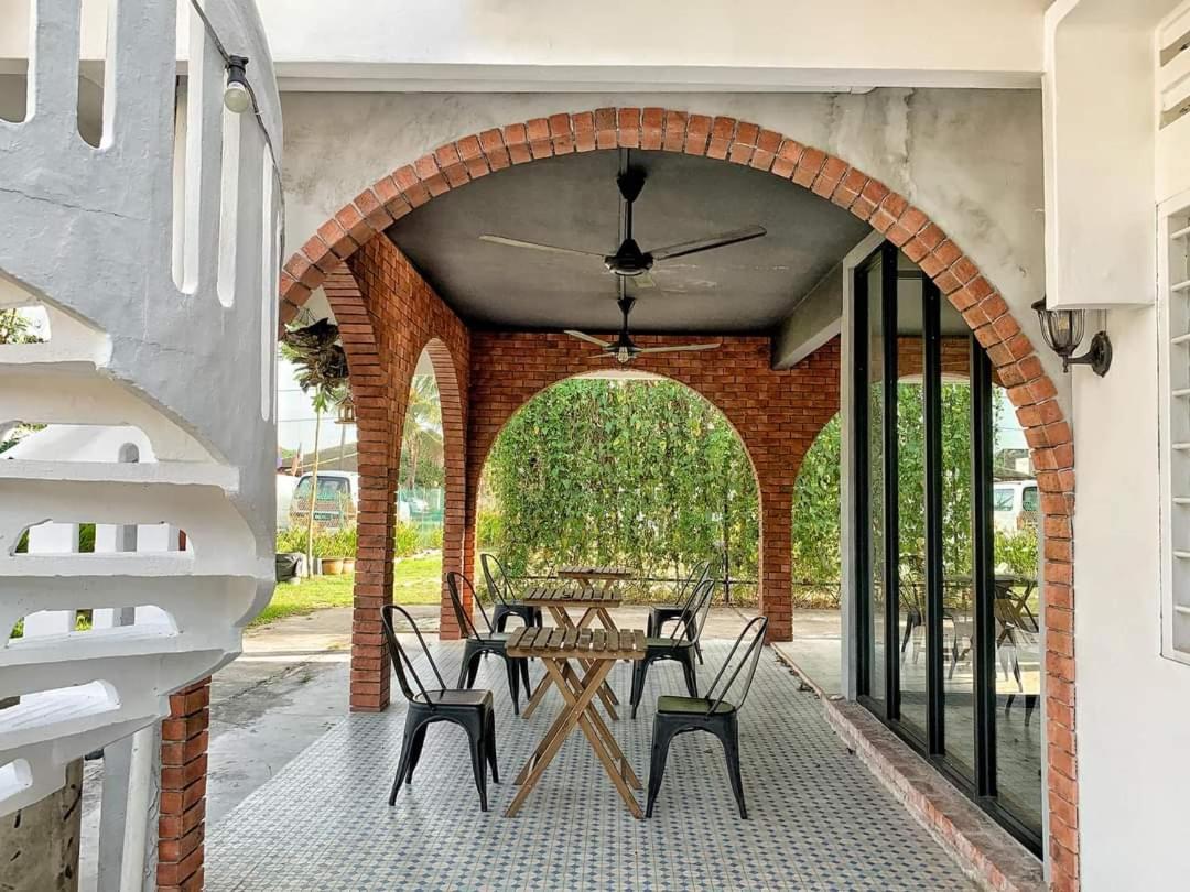 Bean & Bed Guesthouse - Housity