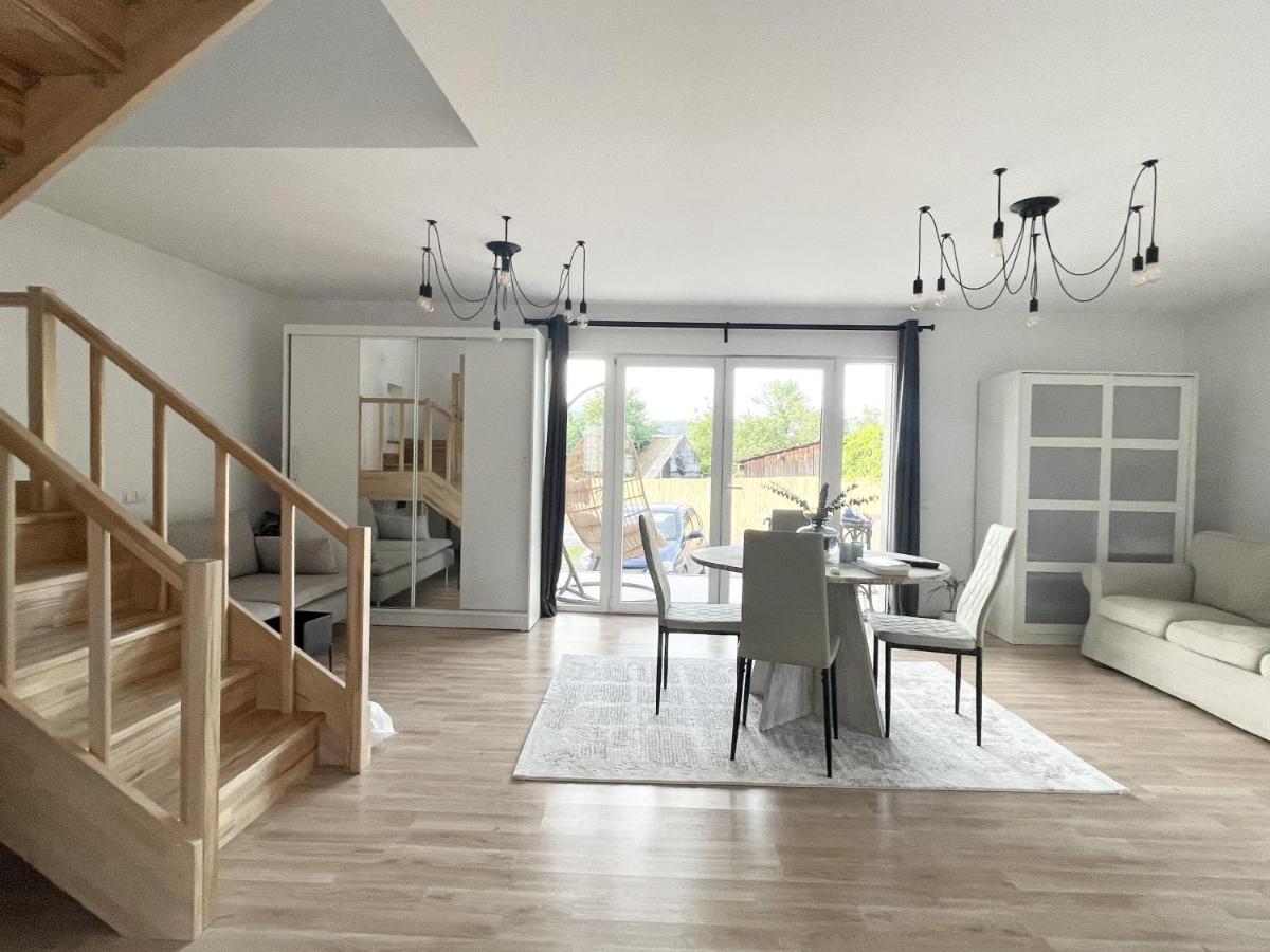 Impeccable 2-Bed House in Albesti - Housity