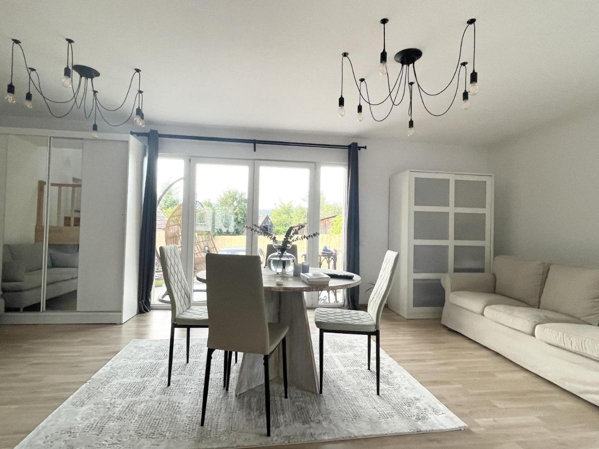 Impeccable 2-Bed House in Albesti - Housity