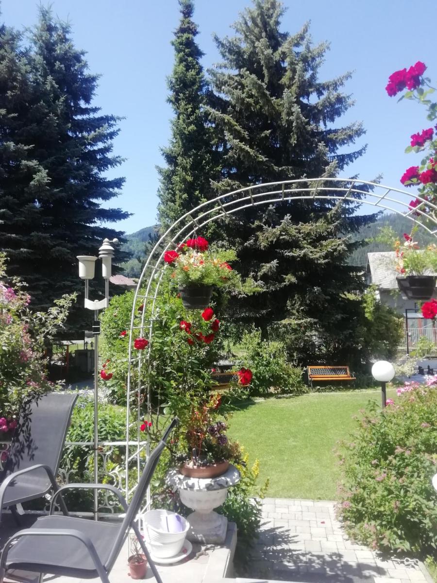 Penzion Pohoda - apartmány - Housity