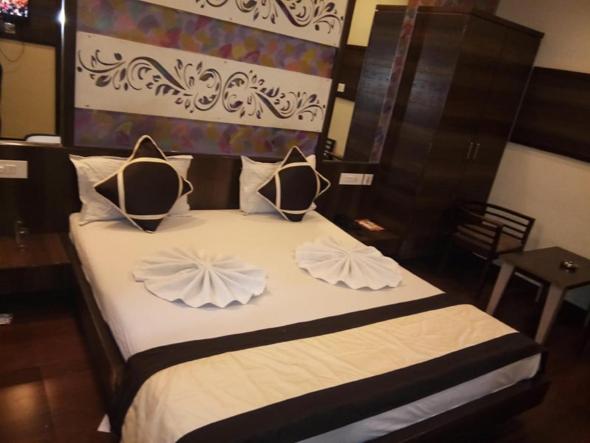 Suitetrails - Hotel Mahadev Villa