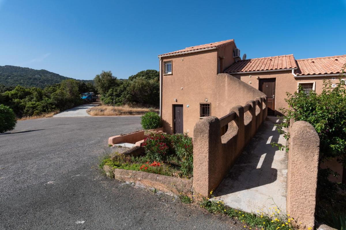 Ambroggio - Grand studio avec mezzanine - Vue Mer - Housity