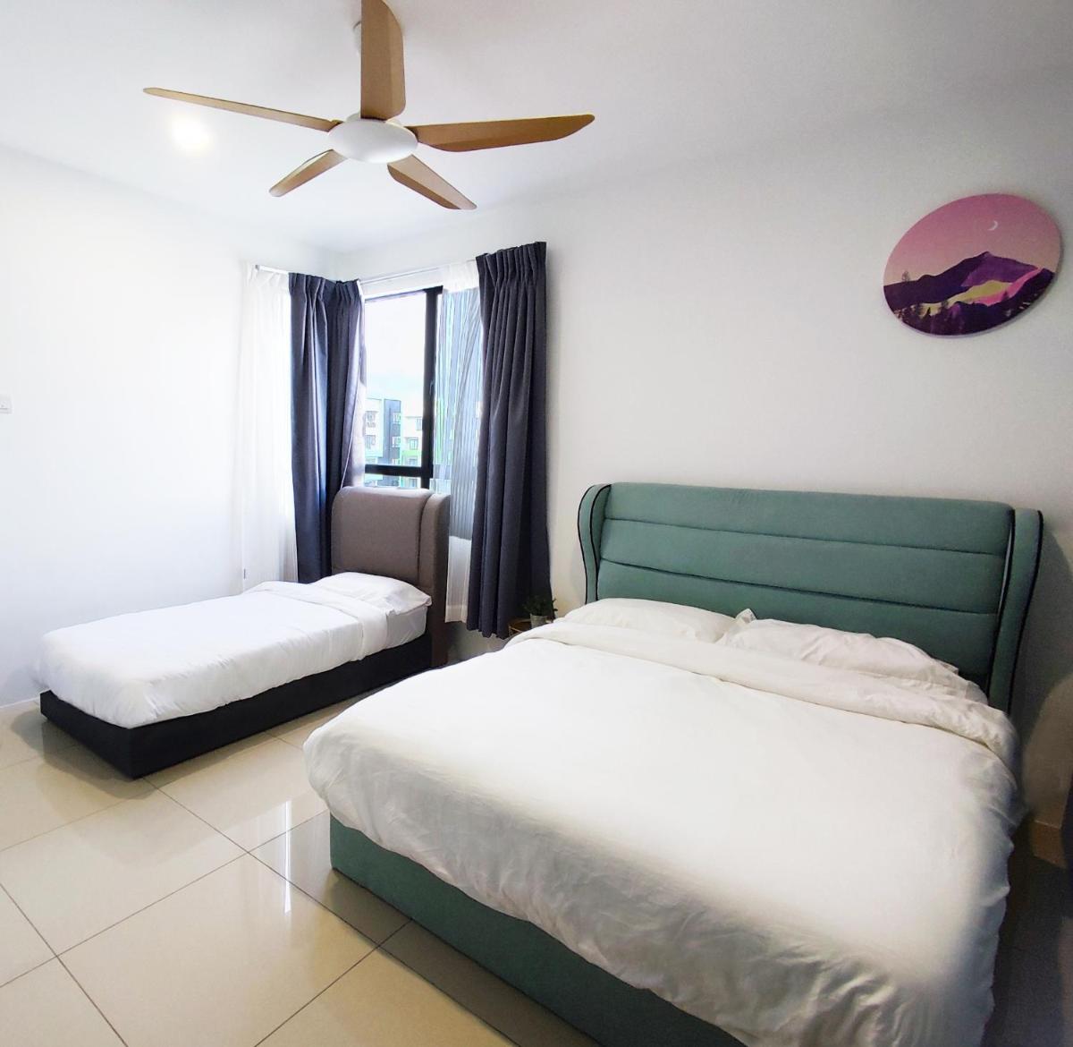 Manhattan Condo 8-11pax (2min to Aeon & Lotus) - Housity