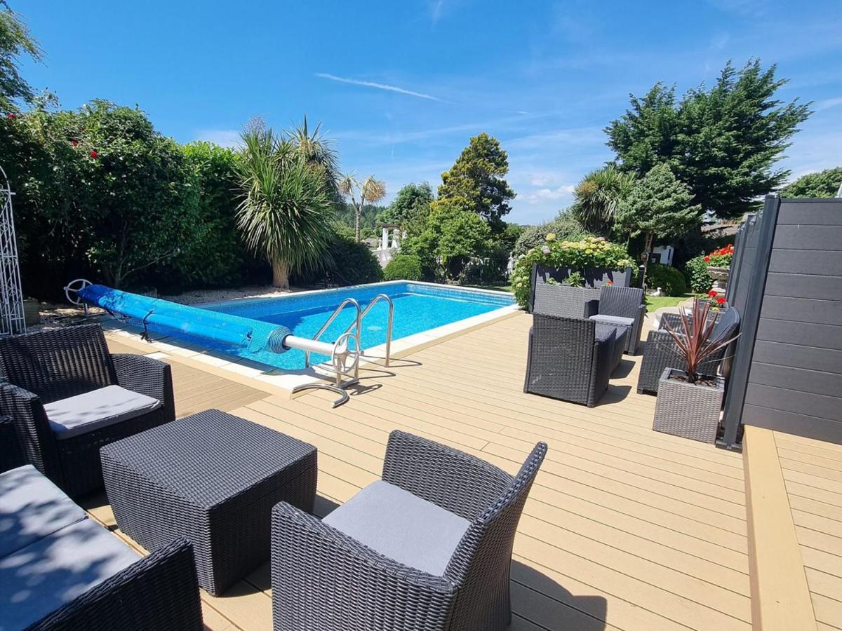 Beautiful apartment with private pool near Tenby - Housity