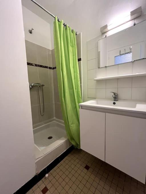 Suitetrails - Rdc Appartement calme avec parking gratuit sur place