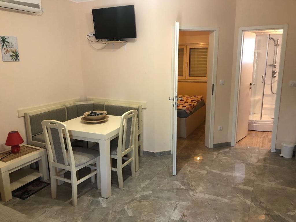 Apartmani Lara - Housity