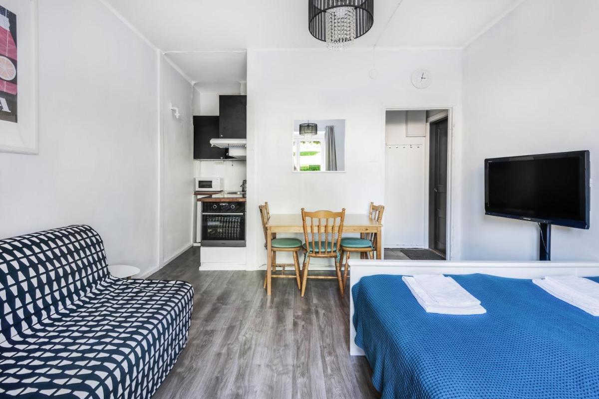WeHost Compact Travellers HQ with Super Location @Vilhonvuorenkuja 6 - Housity