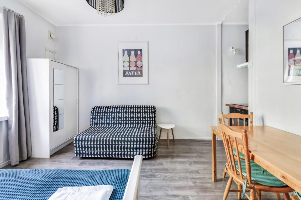 WeHost Compact Travellers HQ with Super Location @Vilhonvuorenkuja 6 - Housity