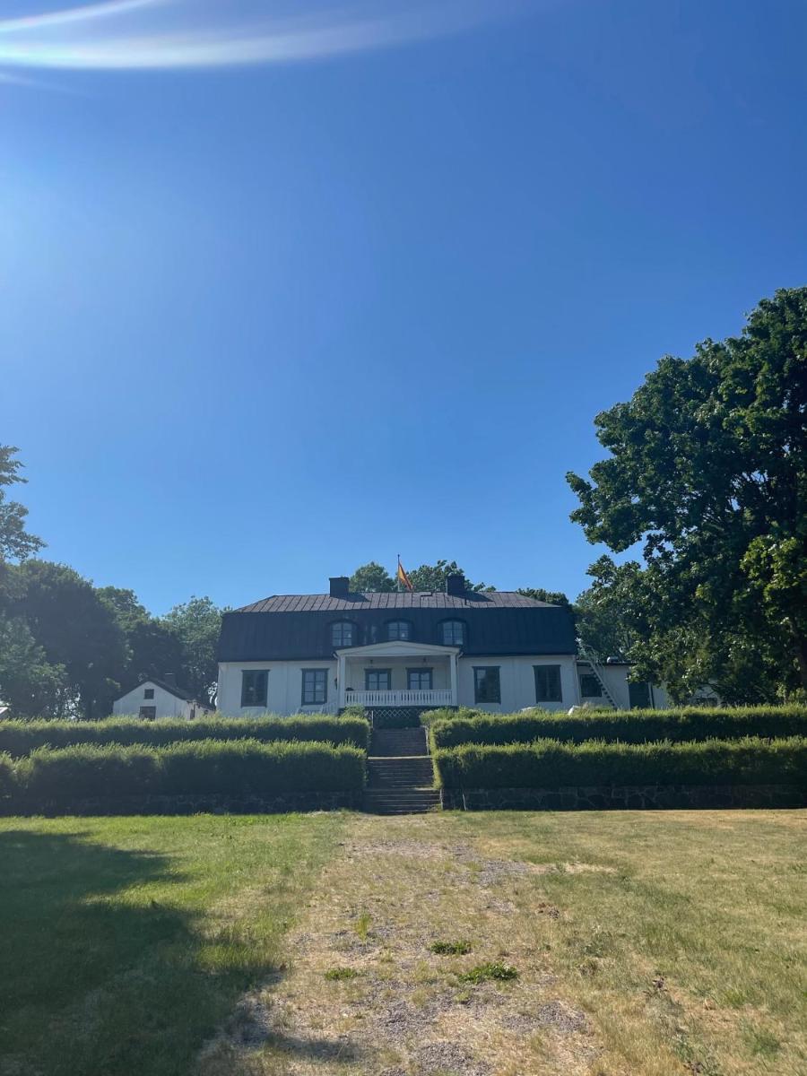 Bergby Herrgård - Housity