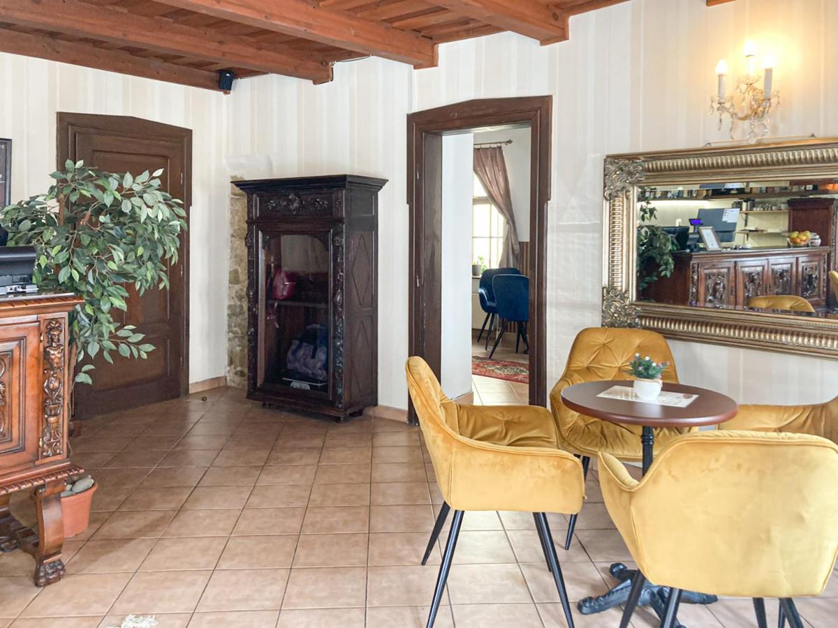 Hotel Salamander - Housity
