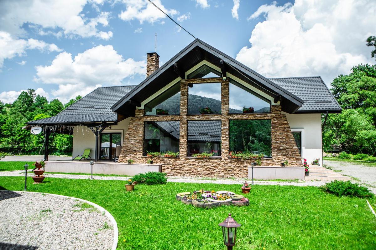 Pensiunea ARC Bucovina - Housity