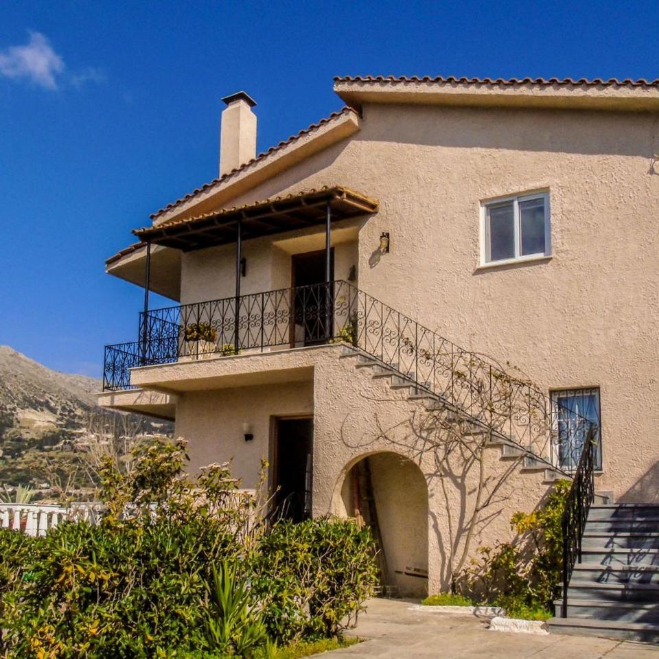 Anatol House - Housity