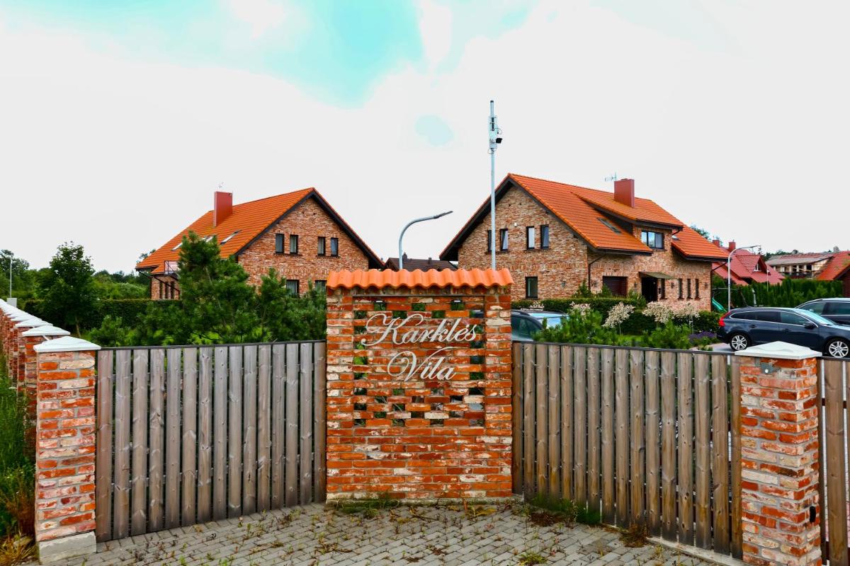 Rąstinis namelis poilsiui - Housity