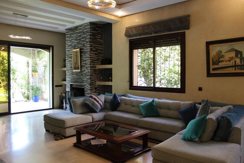 Magnifique villa avec piscine chauffée que pour famille - Housity