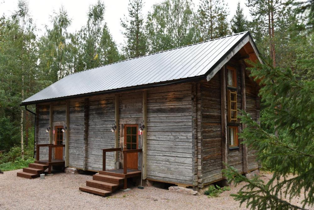 Rajalan Riihi - Housity
