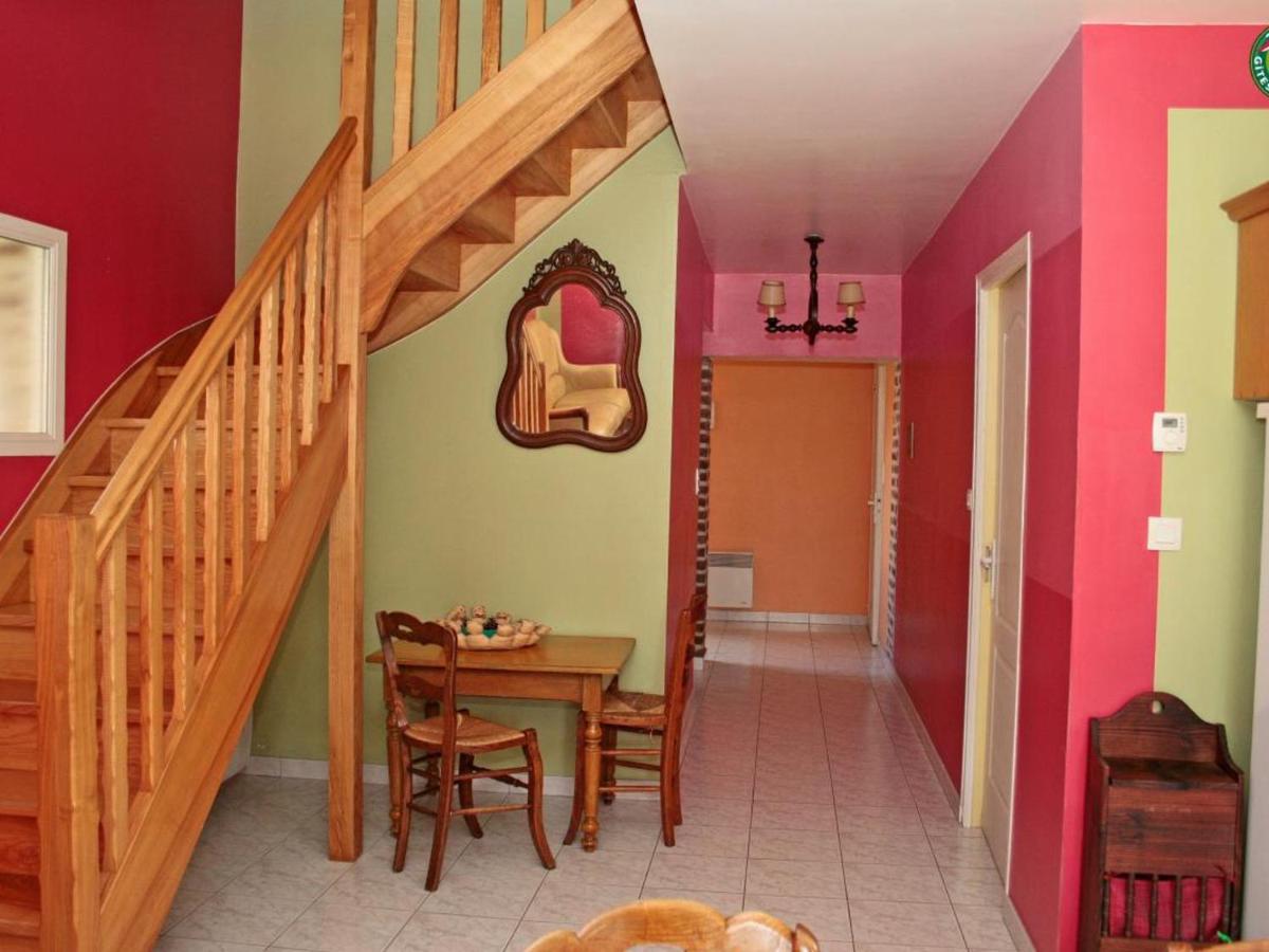 Gîte spacieux à Croisilles, 7 pers, terrasse sud, parking, wifi, proche Arras, parc expo, base nautique - FR-1-376-63 - Housity