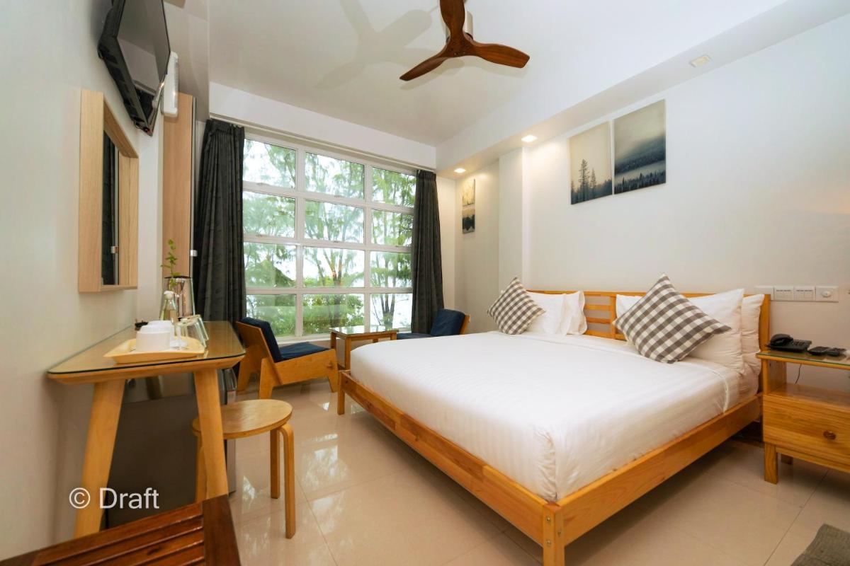 Beach Breeze and Spa - Housity