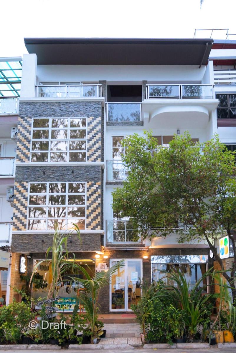 Beach Breeze and Spa - Housity