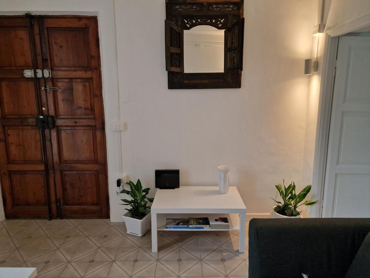 FRANGI HOUSE - Housity