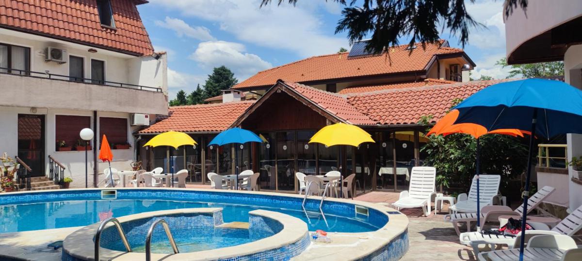FAMILY HOTEL SAINT PETER - Housity