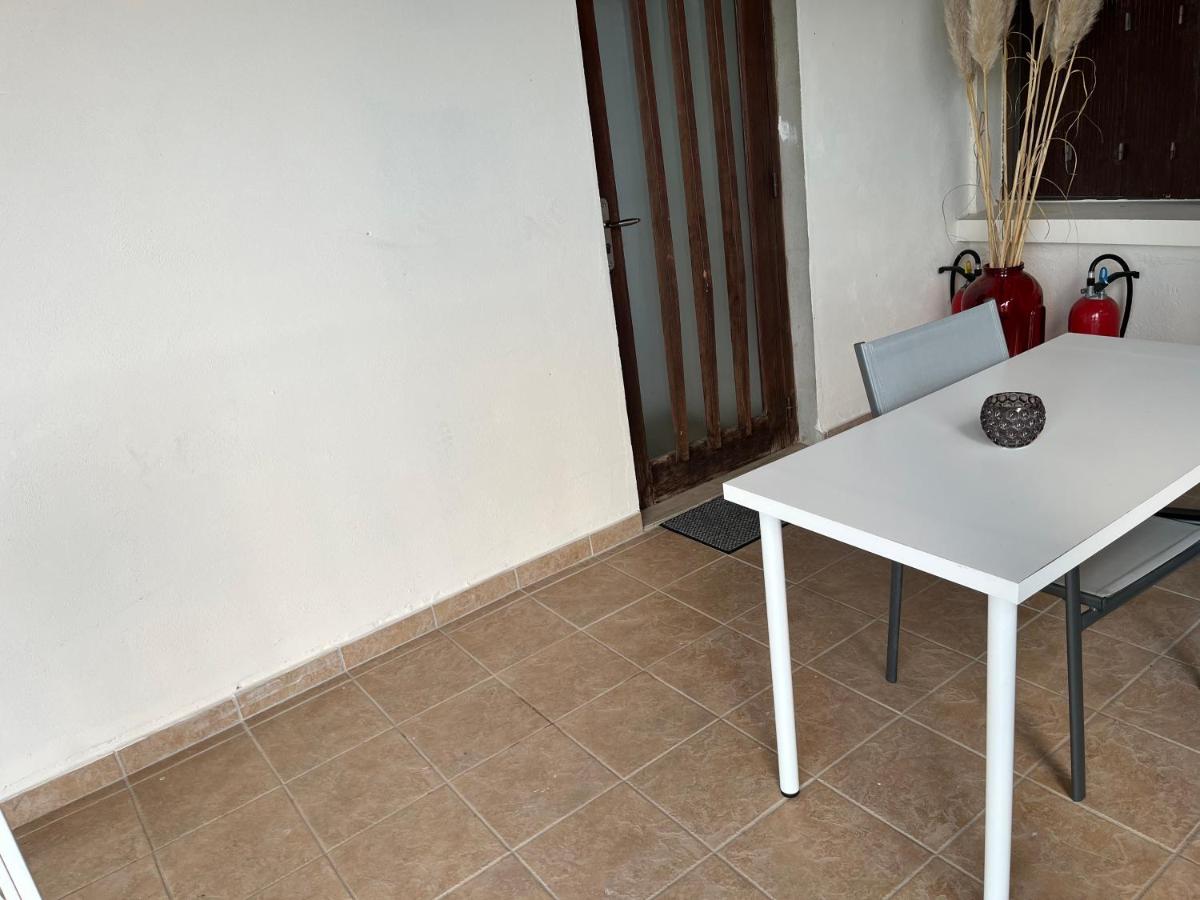 Studio 1 er étage proche chalon - Housity
