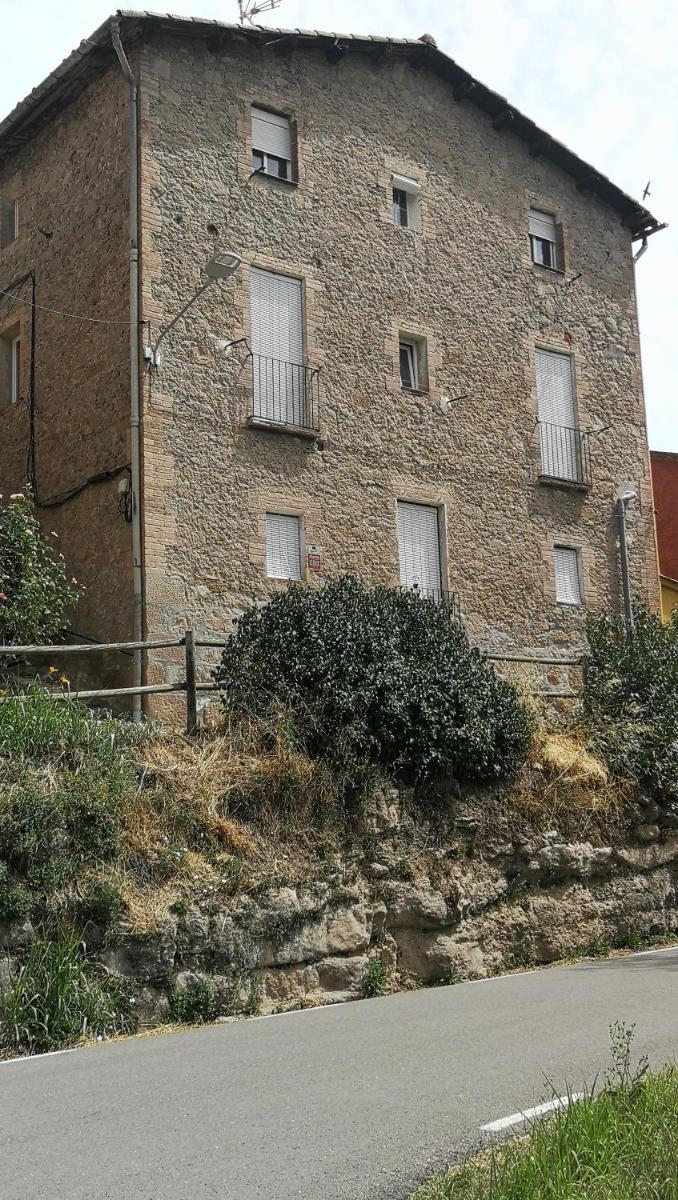 CAL MOLINE - Casa de Pueblo en Cal Rosal entre Avià y Berga - Housity
