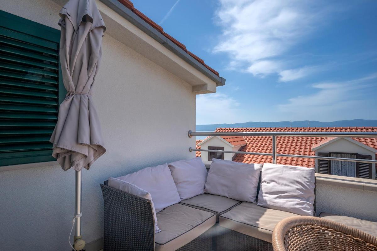 The midpoint apartments Bol - Housity