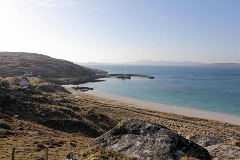 Eriskay Views Cottage - Housity