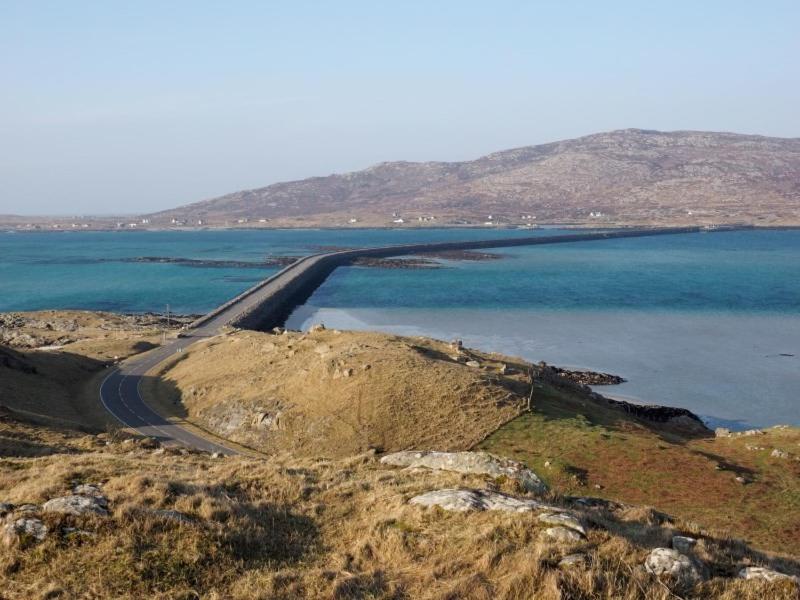 Eriskay Views Cottage - Housity