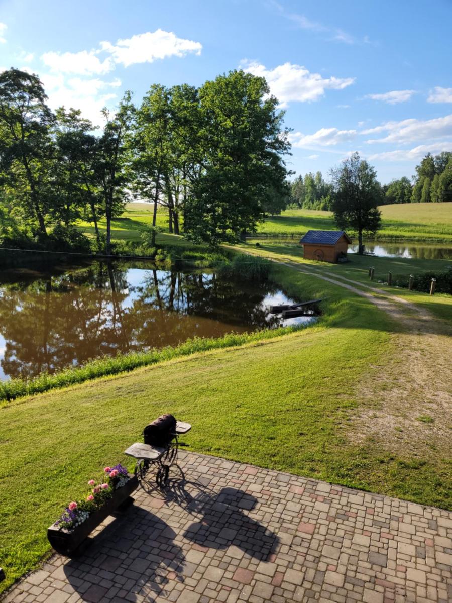 Brīvdienu māja ar pirti 