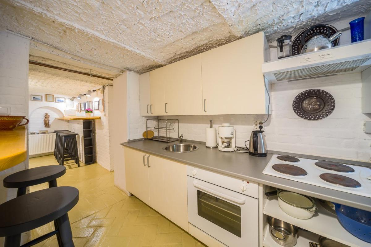 Ádám Apartman - Housity