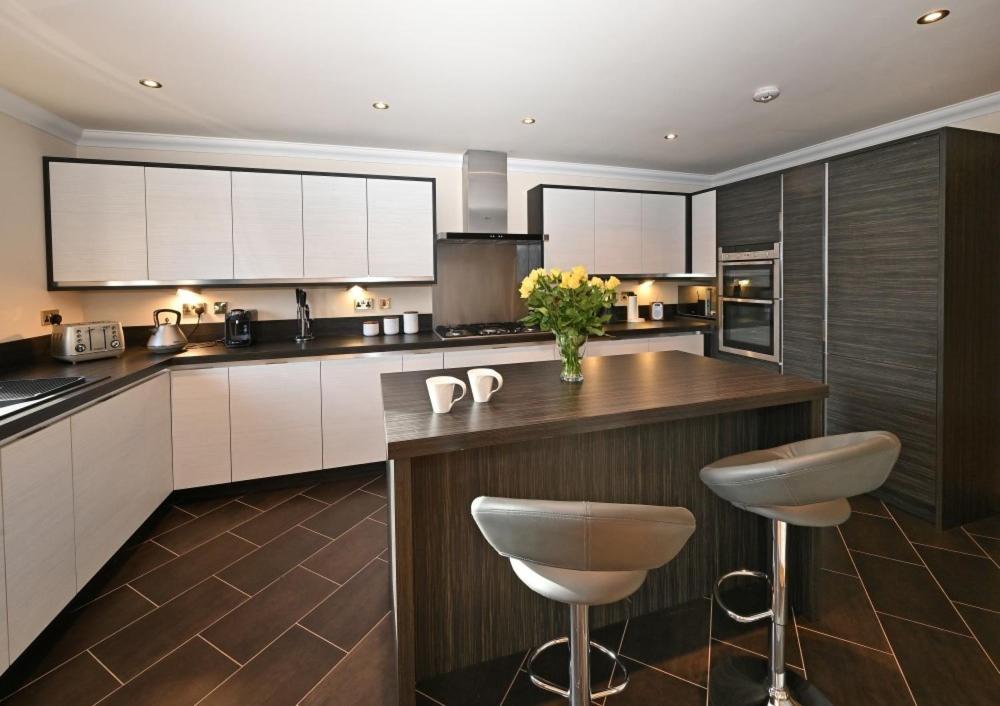 Inverness City Apartment - Housity