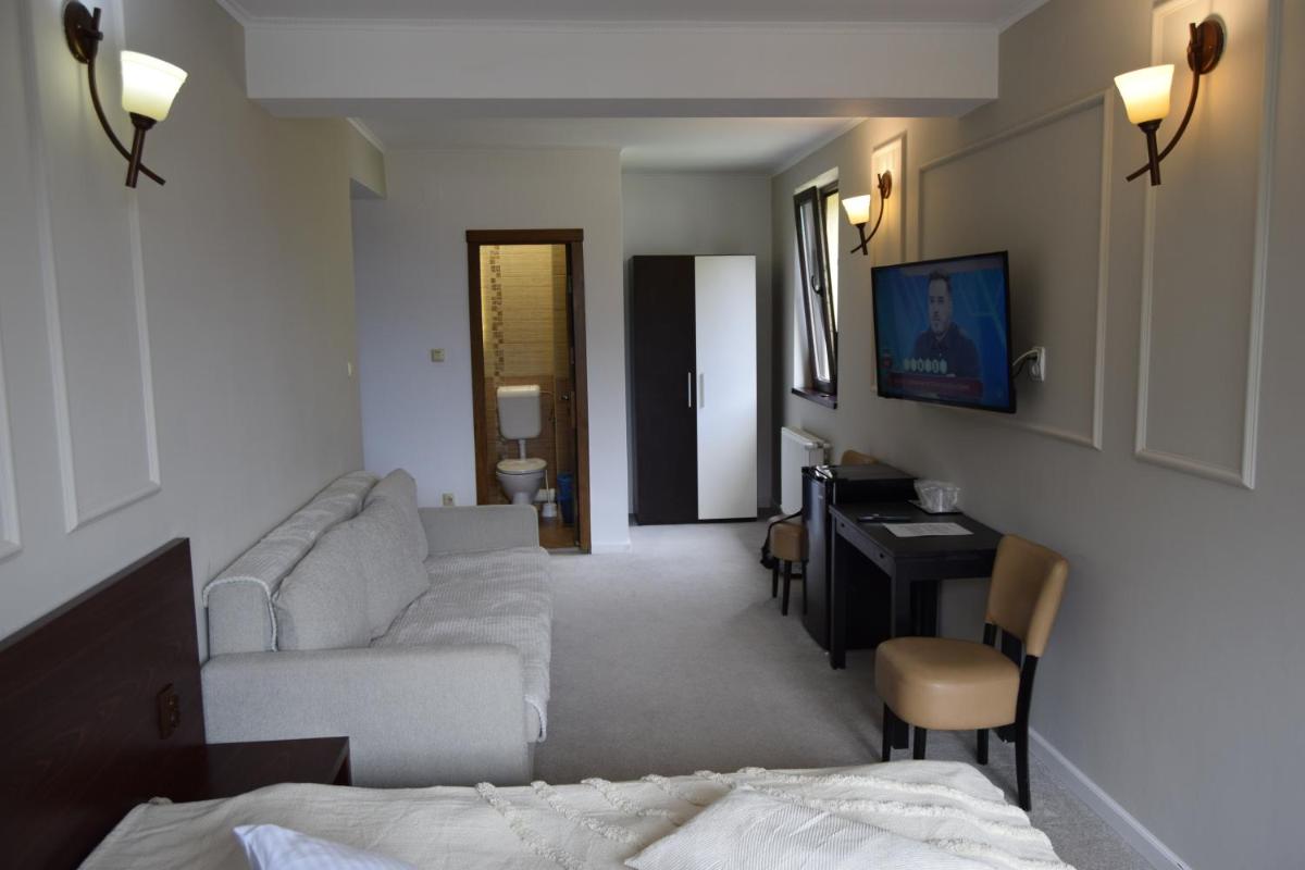 Pensiunea Clasic - Housity