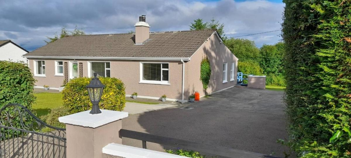 Tommys Place - Book Accommodation Just 10 Minutes From Letterkenny and Ballybofey - Housity