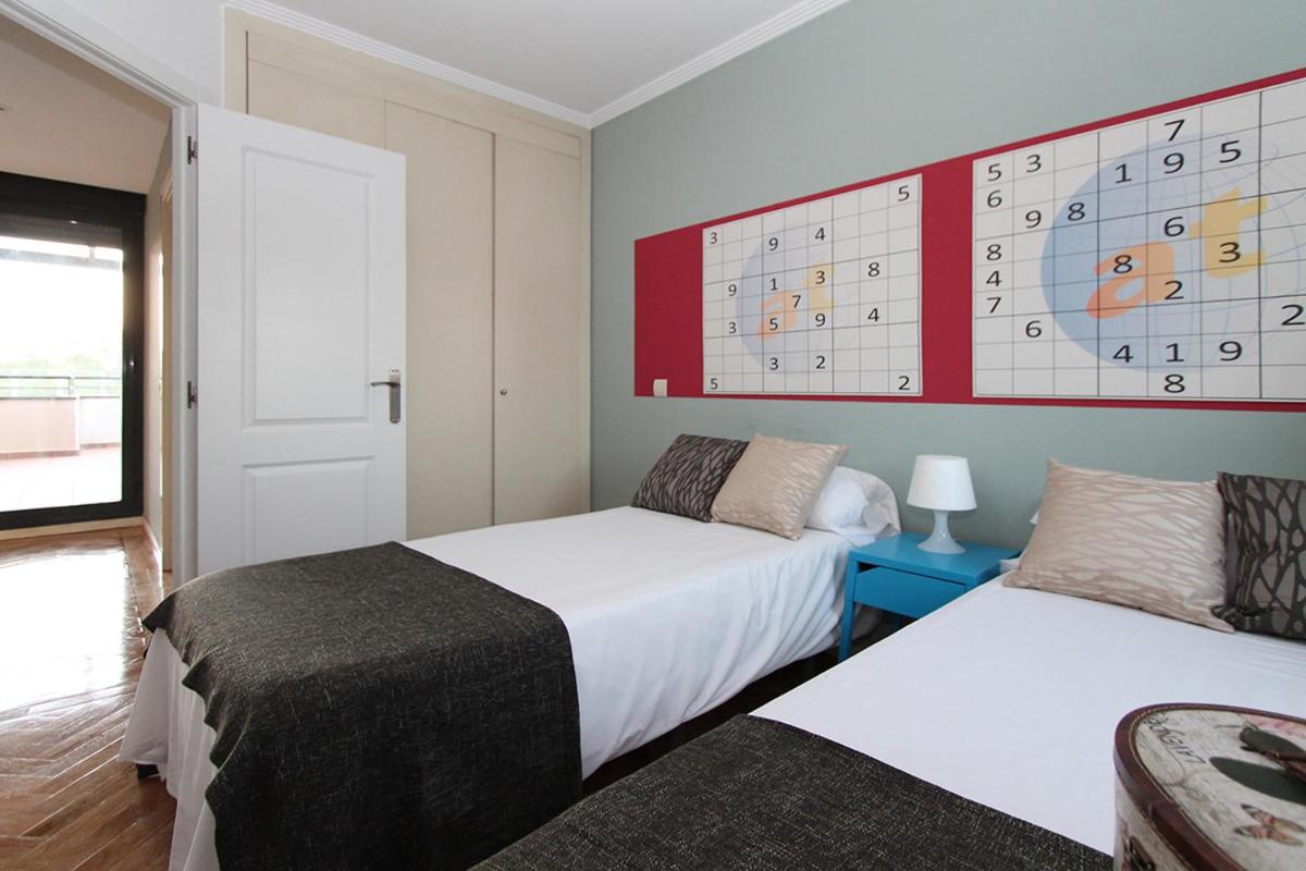 Apartamentos Cinco Rosas - Housity