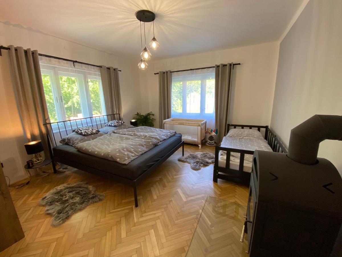 Panda apartmán Frýdštejn - Housity