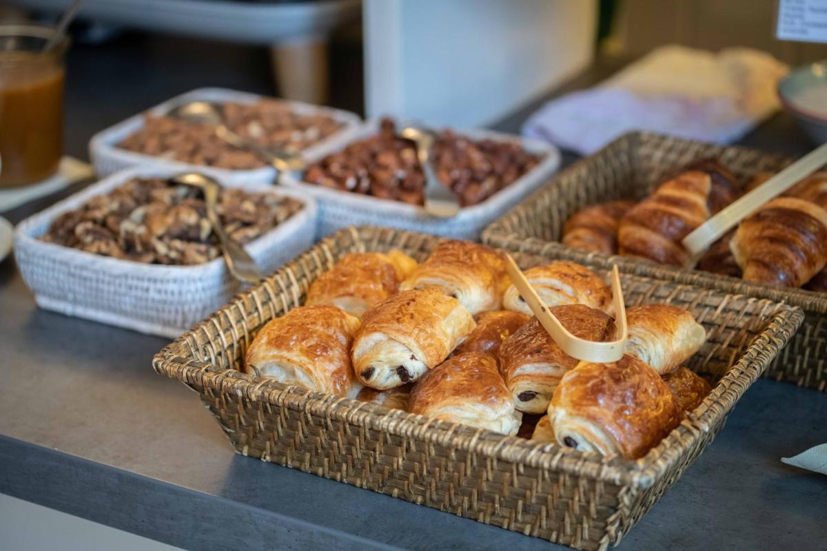 Nourriture dans l'hôtel ou à proximité