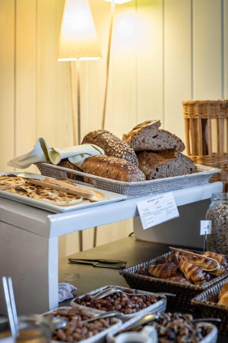 Nourriture dans l'hôtel ou à proximité