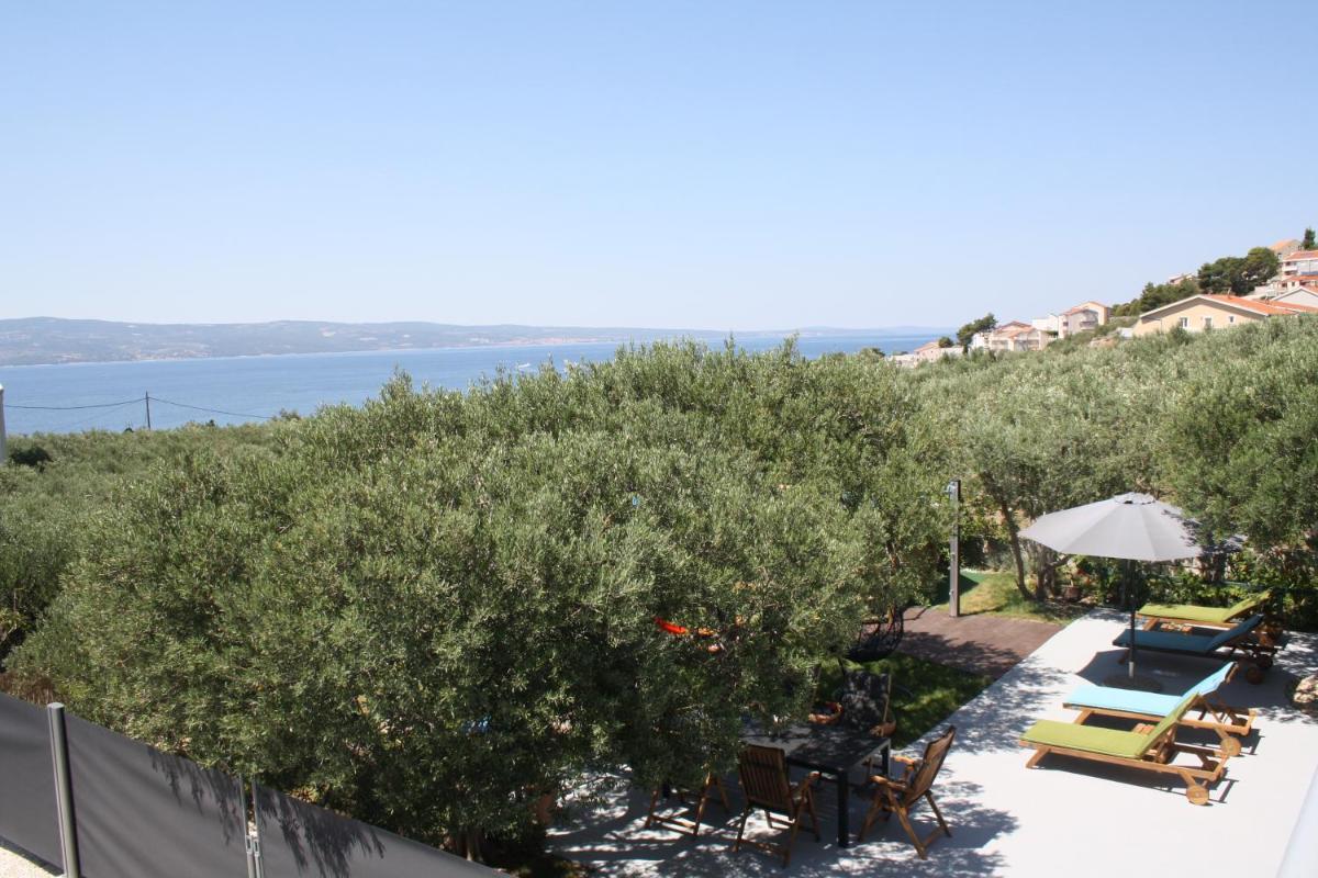 Pool Apartment Cvita Duće - Housity