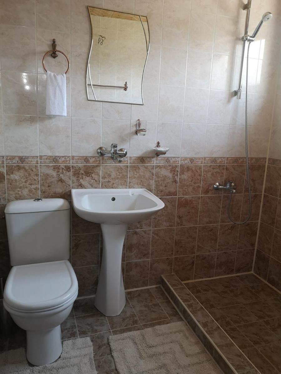 Angel&MAR - Housity