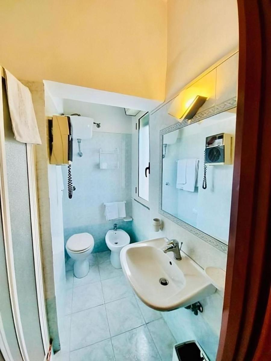 Albergo delle Rose - Housity