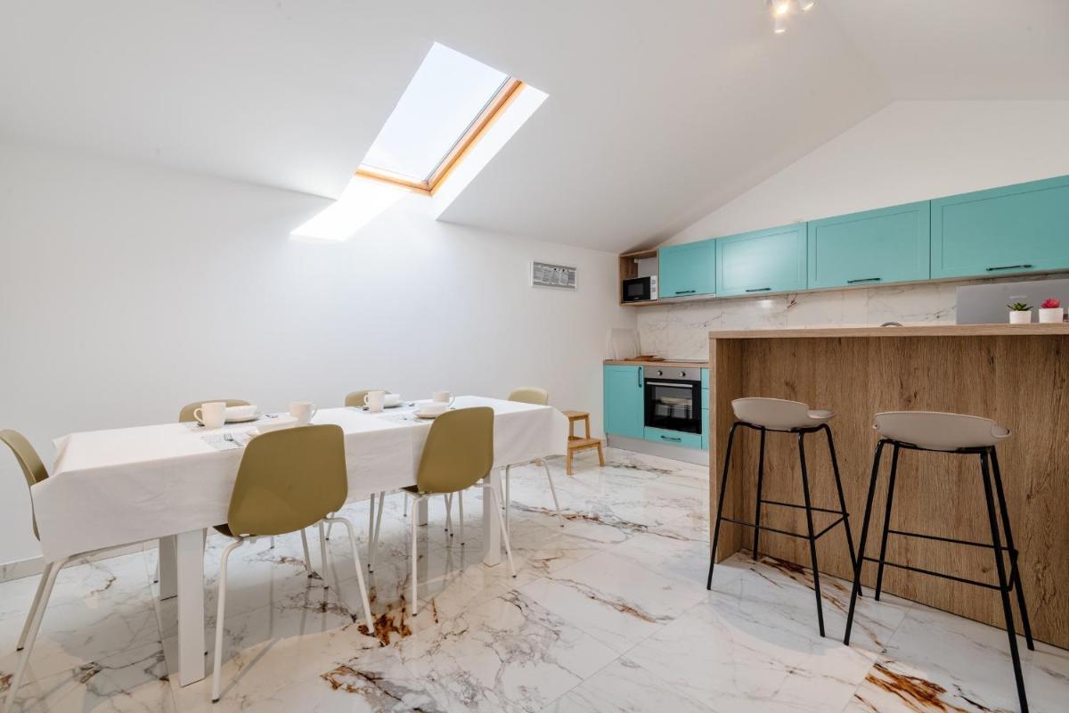 Apartment Familia - Housity