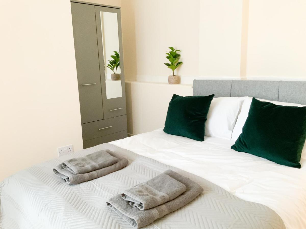 Thornbury House - Housity