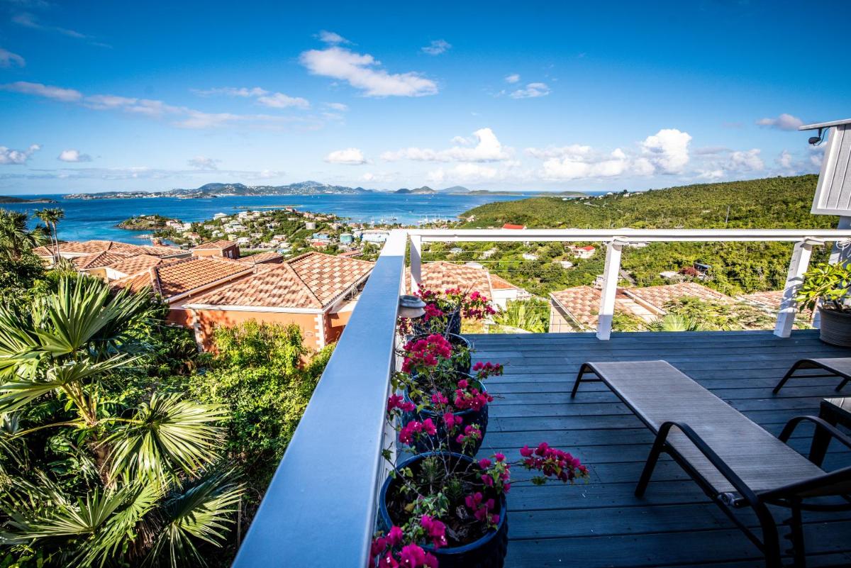 Beautiful Honeymoon Suite at Sunset Serenade - Housity