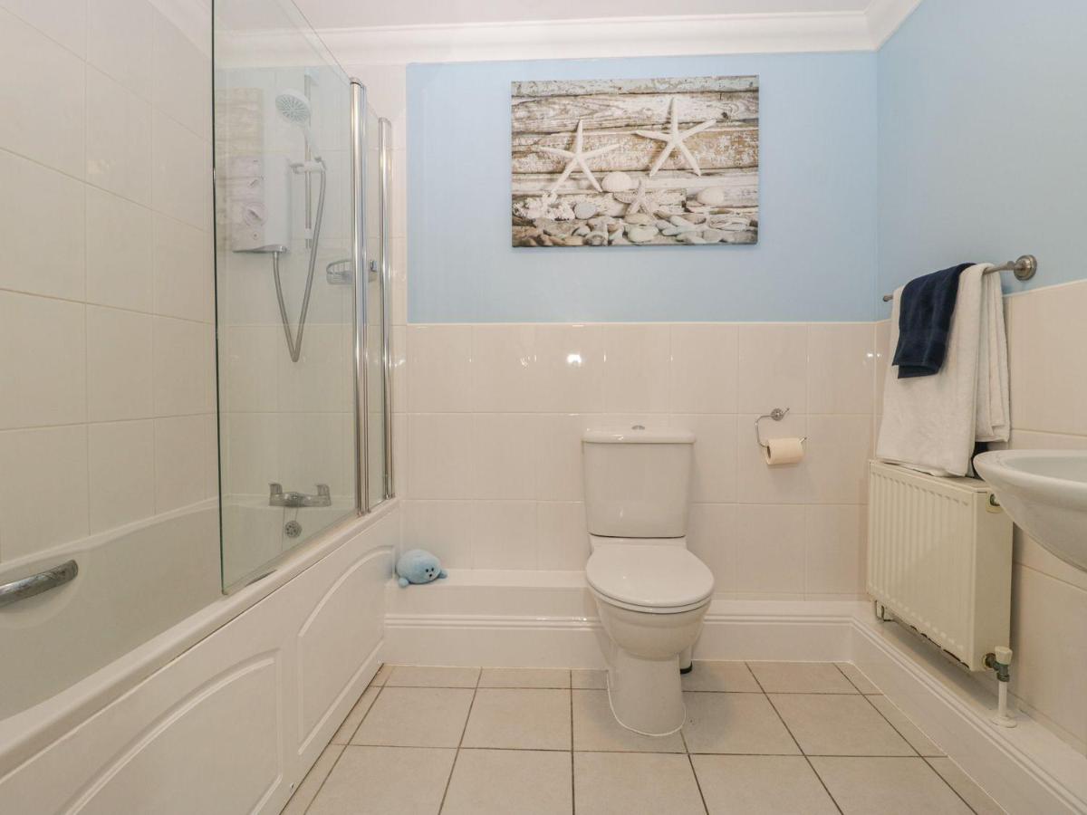 Townbridge Apartment - Housity